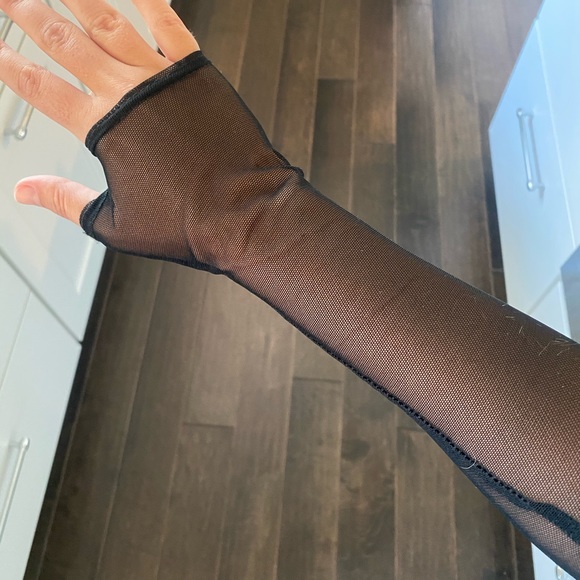 Assorted Costume Gloves - Picture 7 of 9